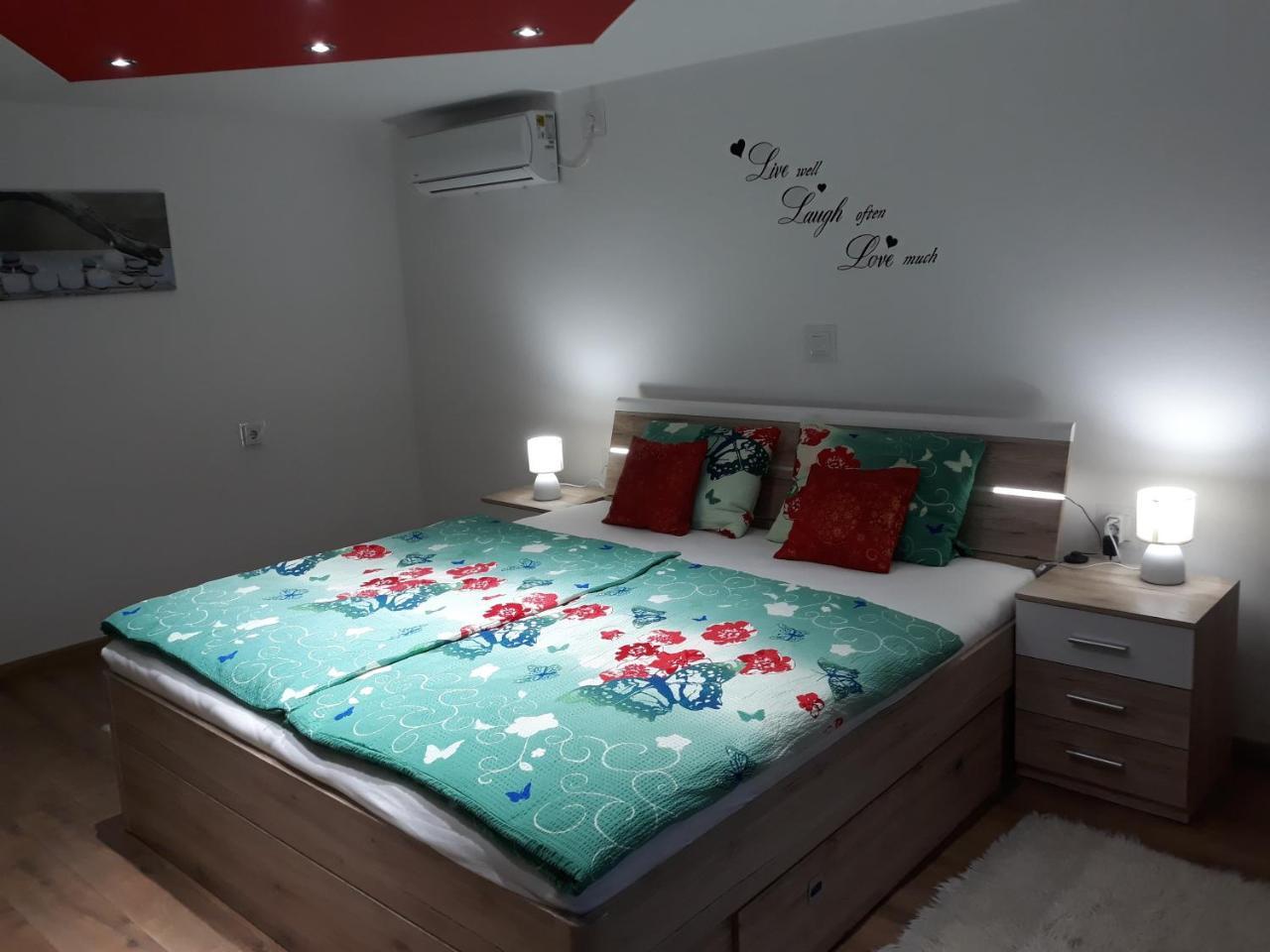 Apartmani Anna سفيتي مارتن نا موري المظهر الخارجي الصورة