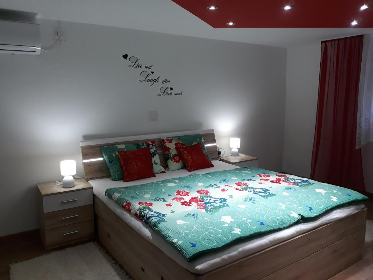 Apartmani Anna سفيتي مارتن نا موري المظهر الخارجي الصورة